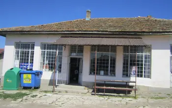Auction image Shop