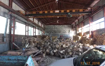 Auction image Factory, Manufacturing