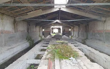 Auction image Factory, Manufacturing