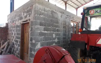 Auction image Factory, Manufacturing