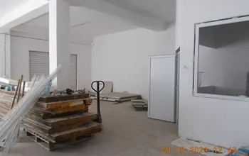 Auction image Factory, Manufacturing