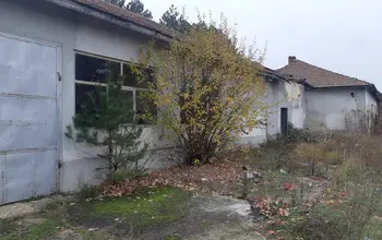 Auction image Warehouse