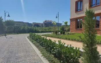 Auction image Garage, Parking