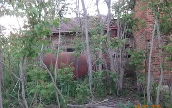 Auction image Factory, Manufacturing