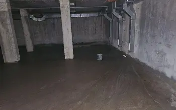 Auction image Garage, Parking