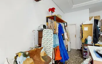 Auction image Commercial